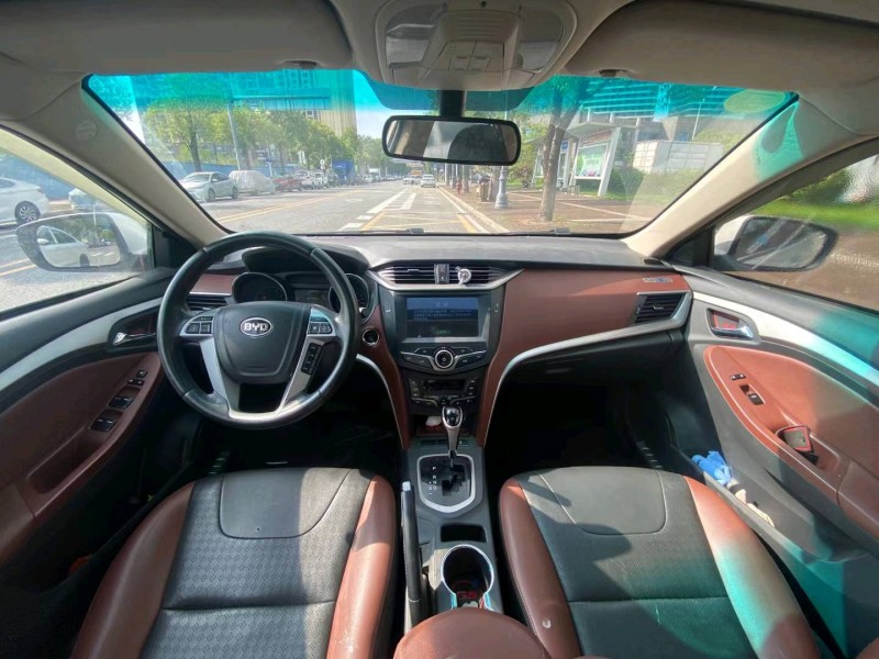 东莞15年比亚迪速锐4