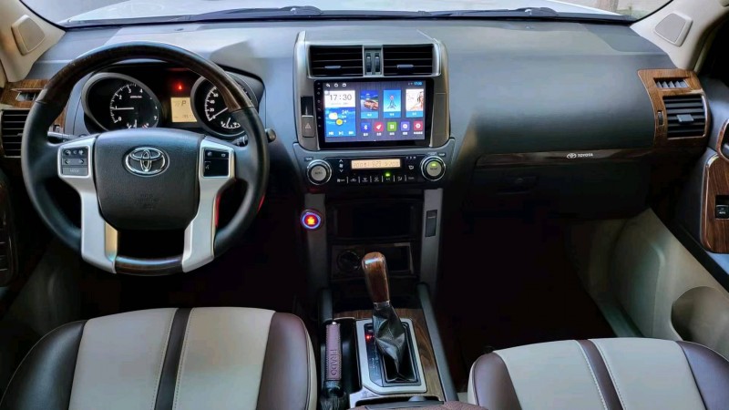 邯郸12年丰田普拉多9