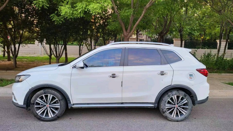 邯郸19年荣威RX53