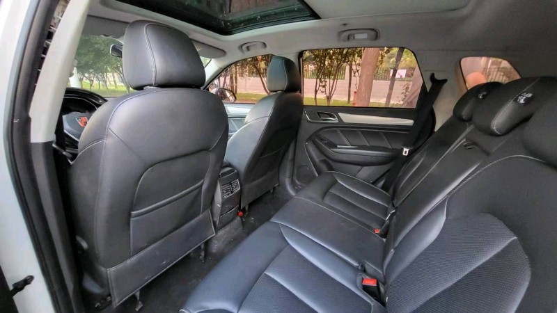 邯郸19年荣威RX57