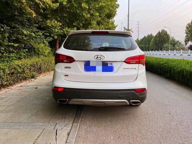东营15年现代新胜达7