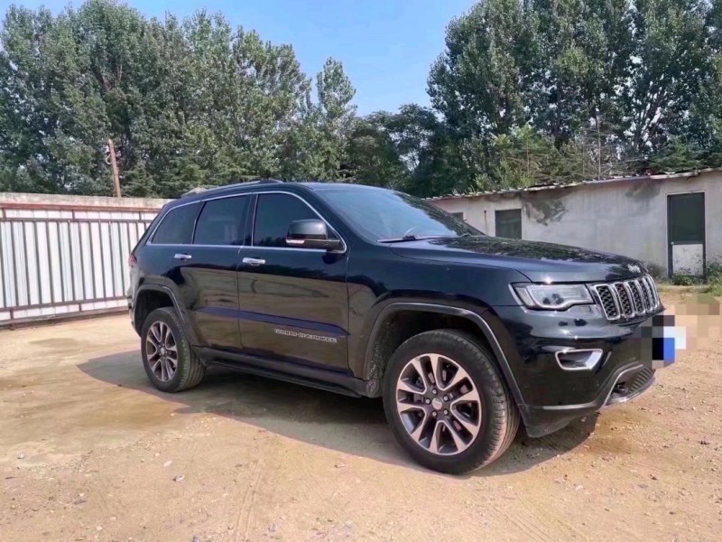 枣庄19年Jeep大切诺基2
