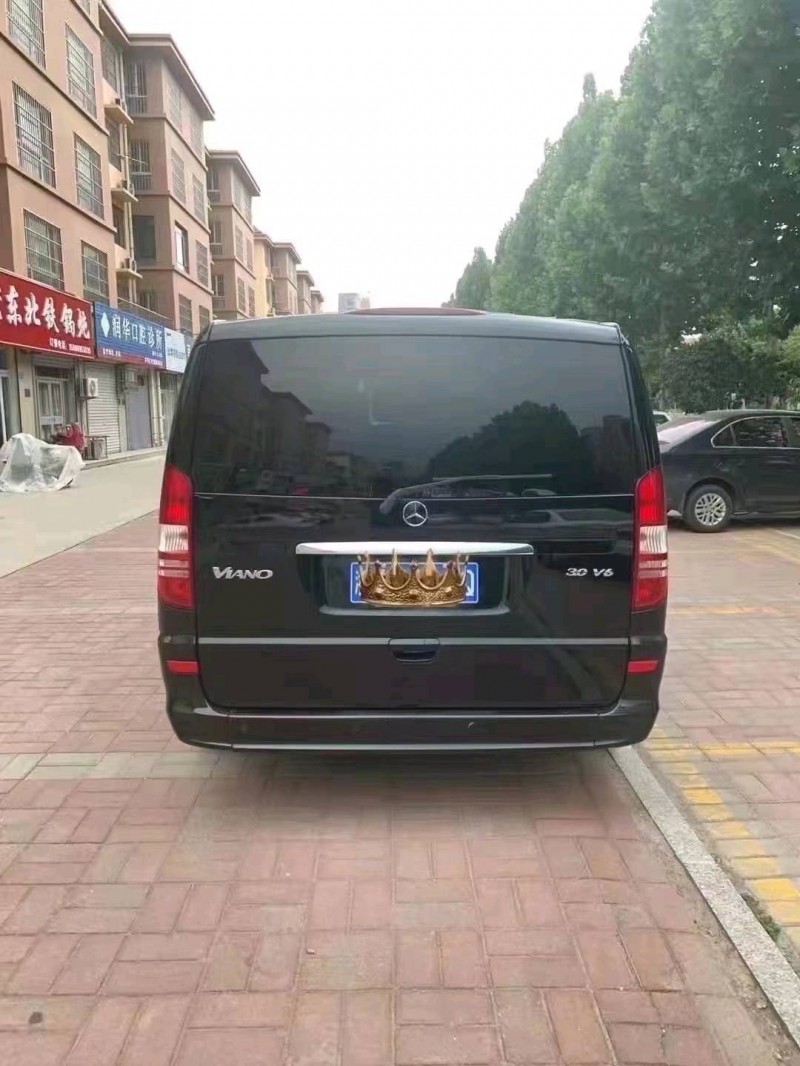 嘉兴16年奔驰唯雅诺3