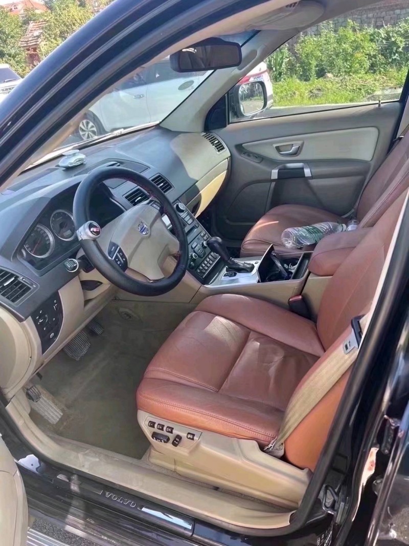 东营11年沃尔沃XC908