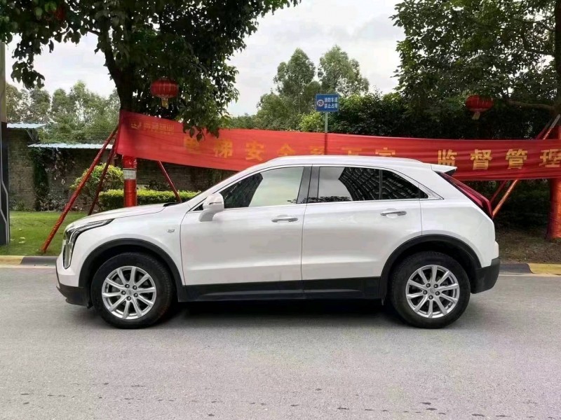 深圳20年凯迪拉克XT45