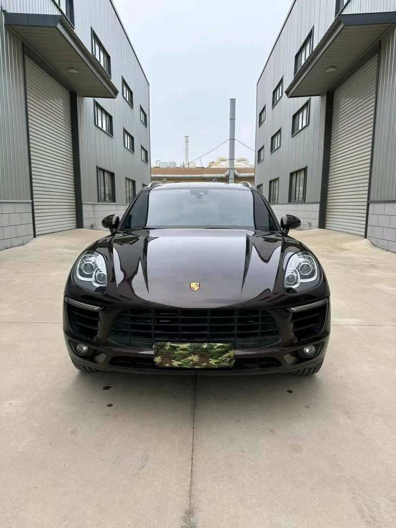 宿迁18年保时捷Macan1