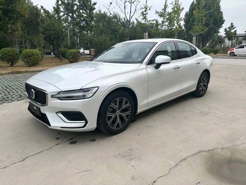 济宁23年沃尔沃S60L2
