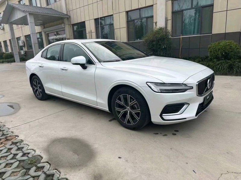 济宁23年沃尔沃S60L3