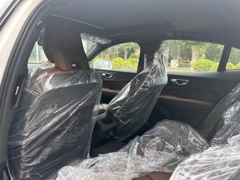 济宁23年沃尔沃S60L5