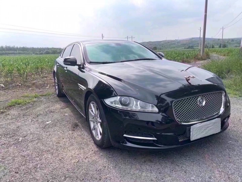 長治13年捷豹XJ2