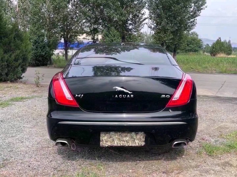 長治13年捷豹XJ7