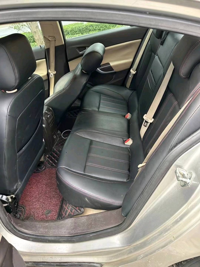 临沂09年别克君威4