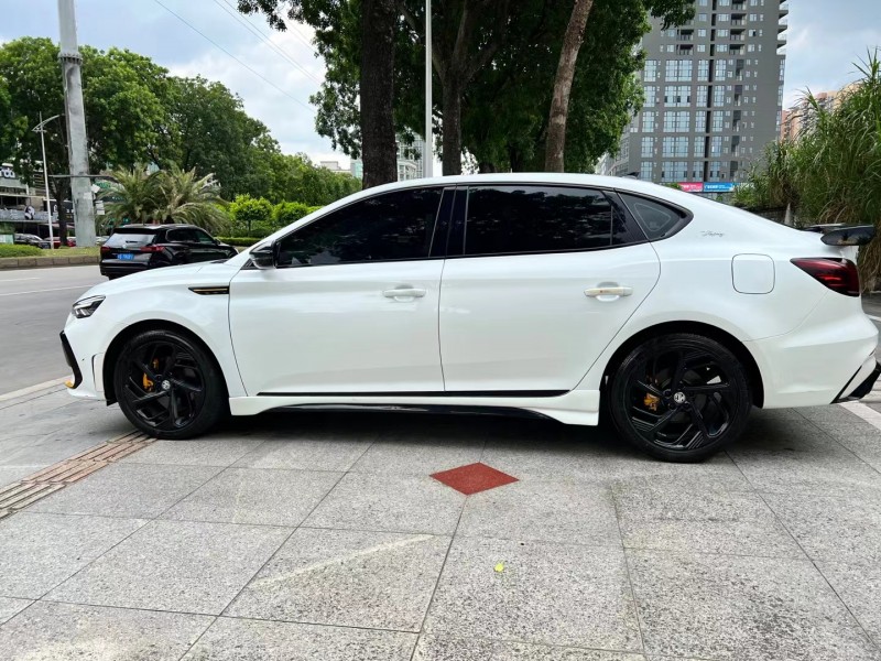 东莞22年名爵68