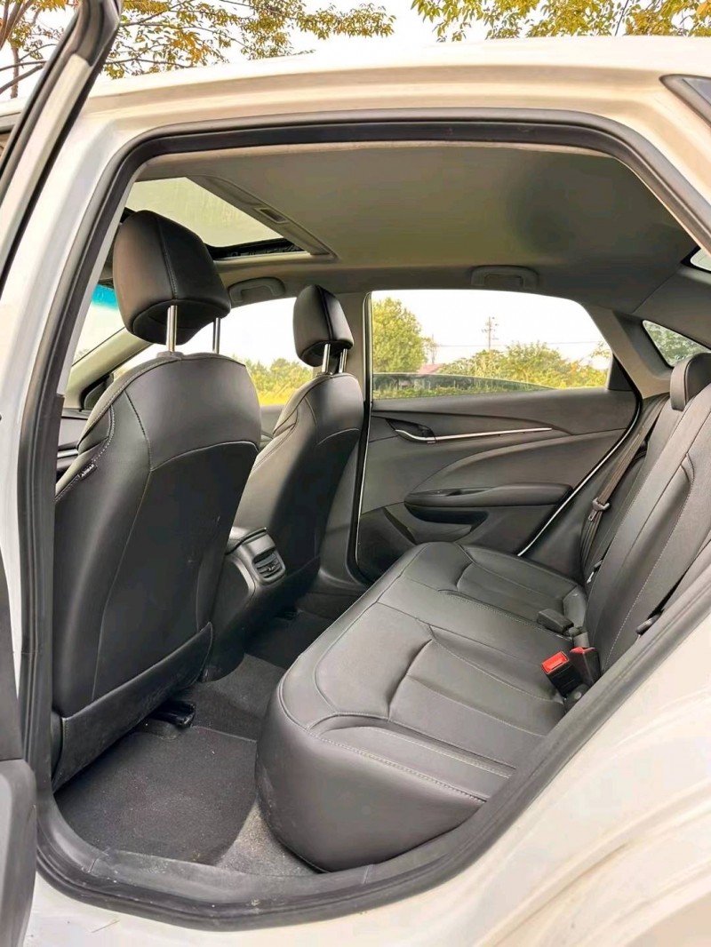 嘉兴22年别克英朗5