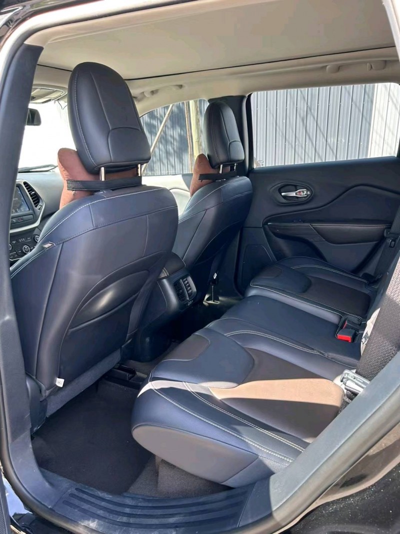 邢台20年Jeep自由光6