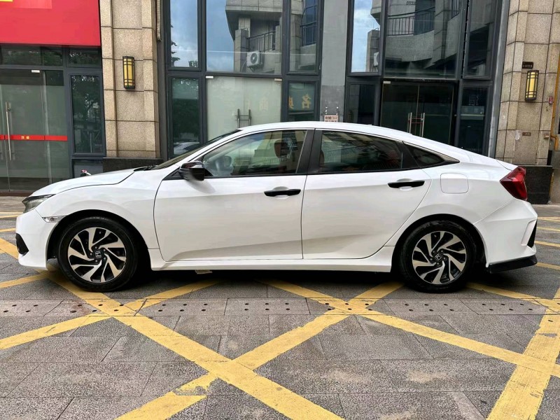 东莞18年本田思域3