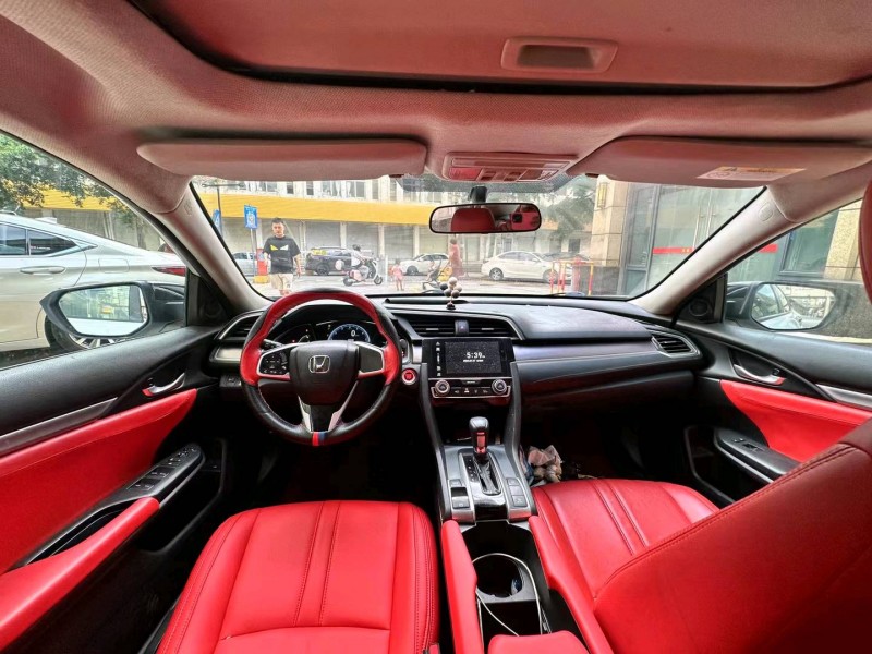 东莞18年本田思域7