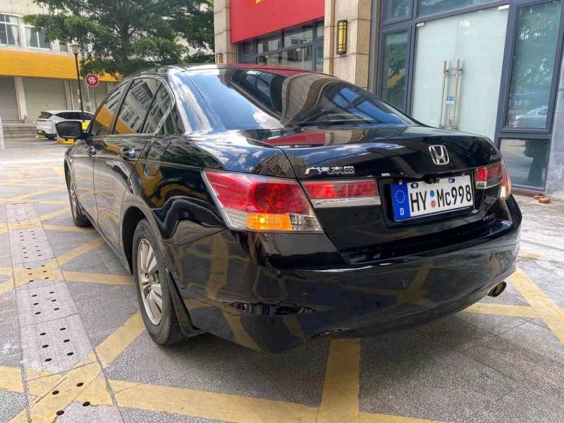 东莞12年本田雅阁4