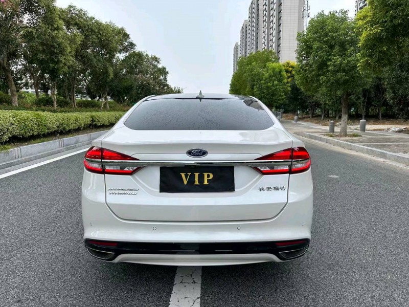 盐城17年福特蒙迪欧9