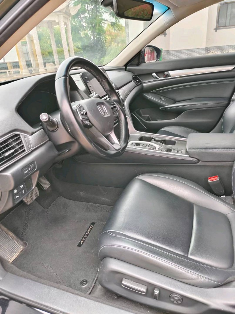 徐州19年本田雅阁4