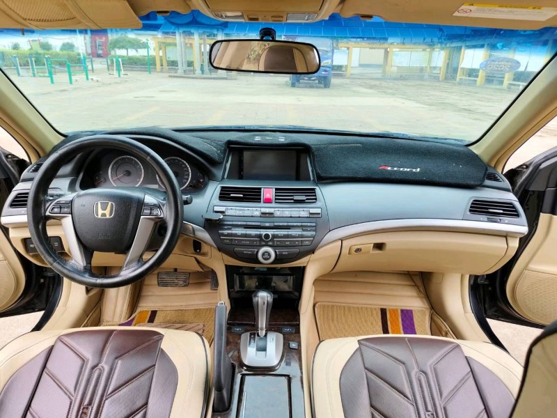 徐州11年本田雅阁5