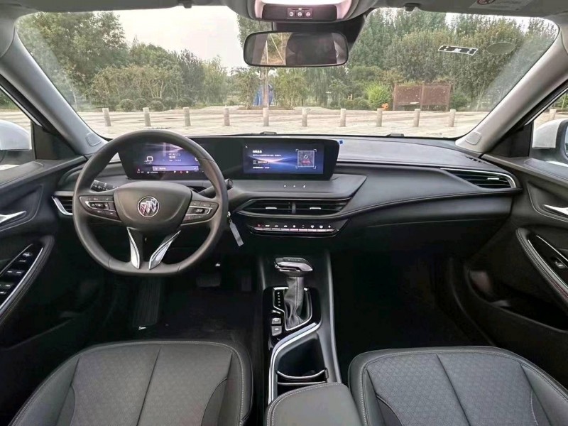 东营23年别克威朗5