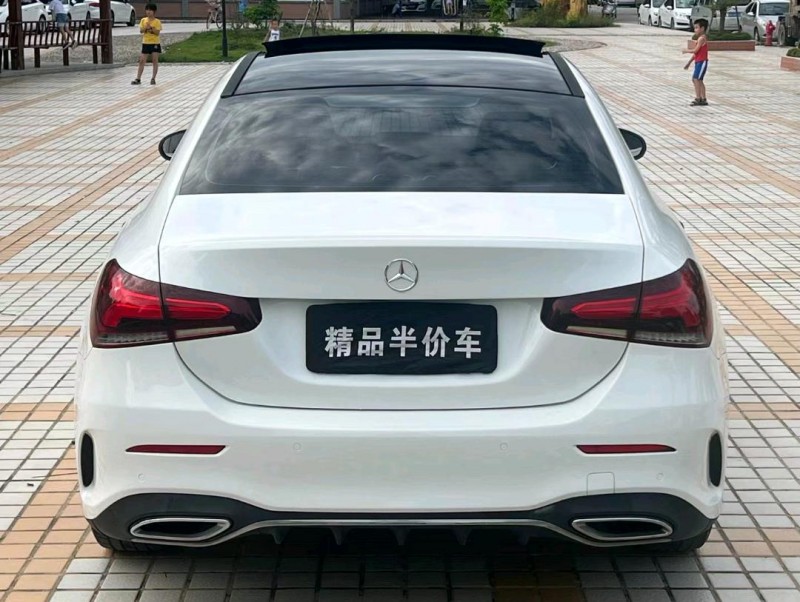 汕头19年奔驰A8