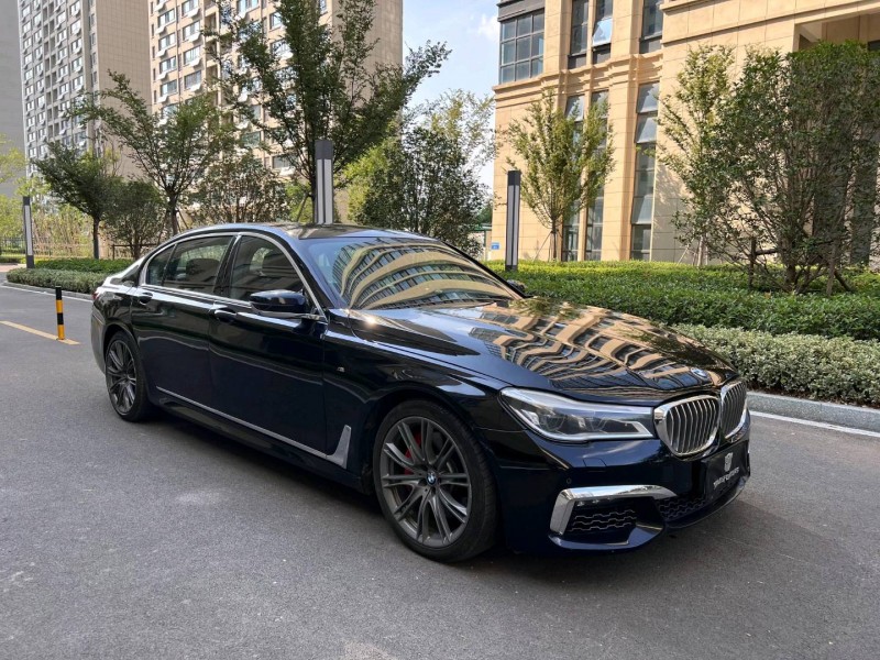 济南17年宝马7系2