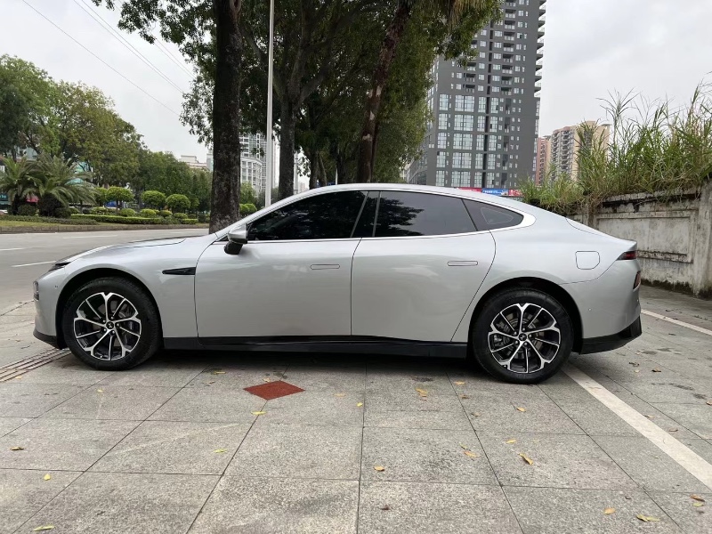 東莞22年小鵬汽車p76