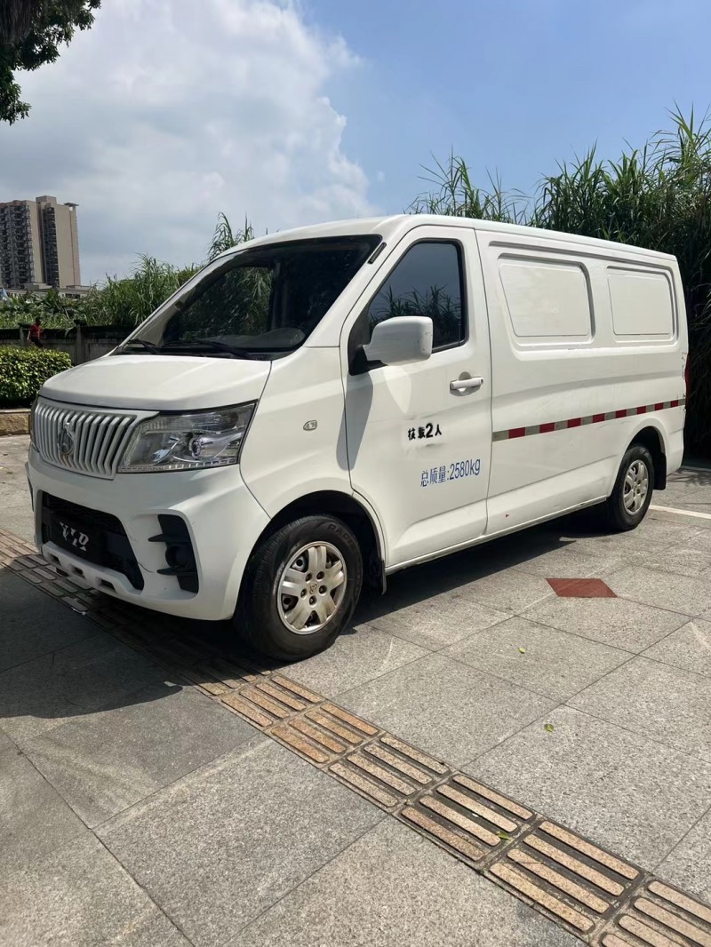 东莞21年长安汽车睿行2