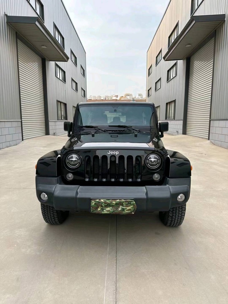 宿迁16年Jeep牧马人1