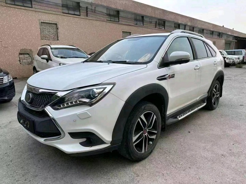 珠海15年比亚迪唐2