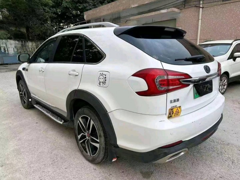 珠海15年比亚迪唐7