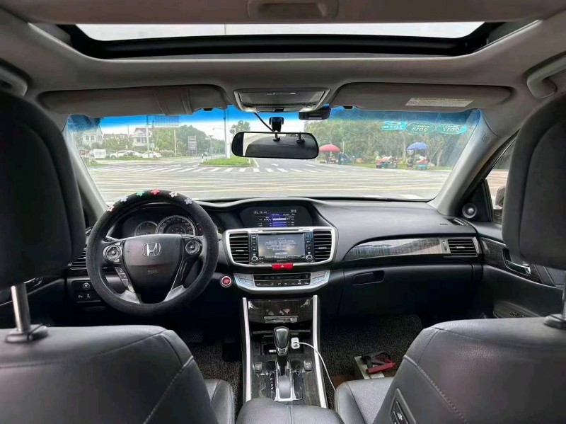 嘉兴15年本田雅阁6