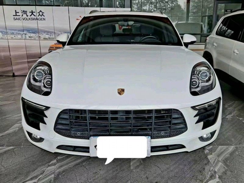 邢台15年保时捷Macan1