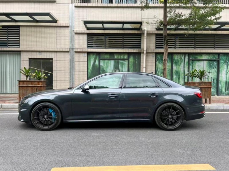 中山19年奥迪S43