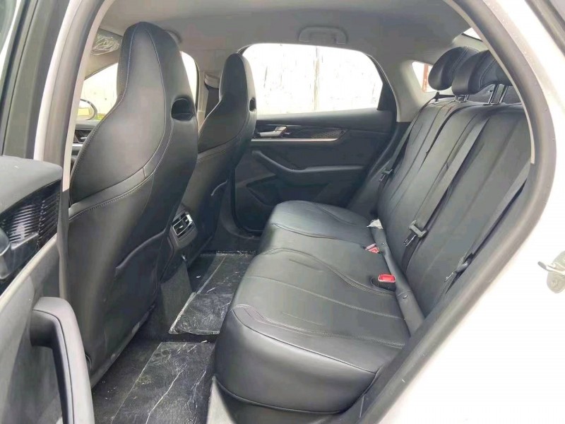 枣庄23年比亚迪秦8