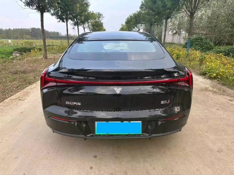 濟寧23年哪吒S7