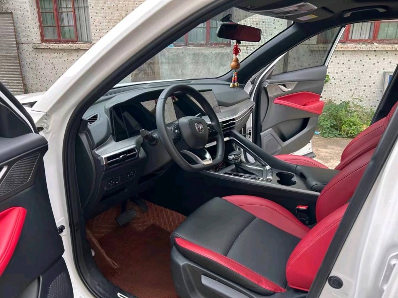 嘉兴23年长安汽车CS356