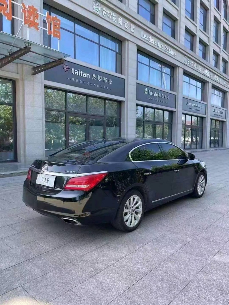 青岛14年别克君越5