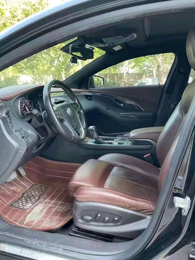 青岛14年别克君越7