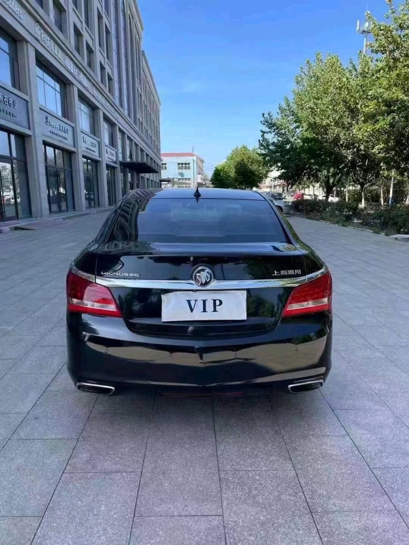 青岛14年别克君越9