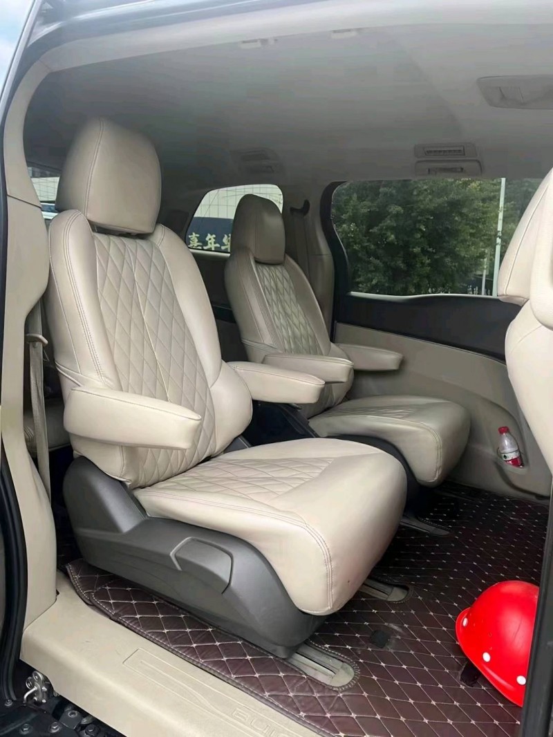 成都11年别克GL88