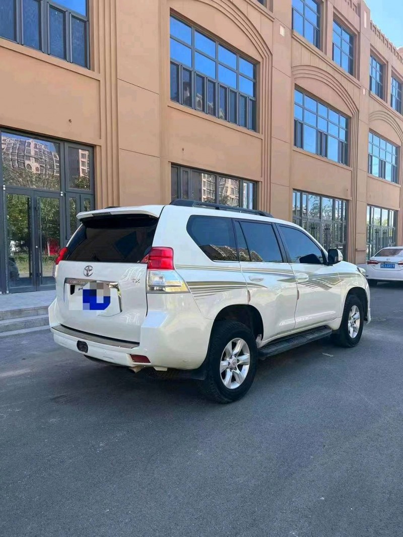 邯郸10年丰田普拉多4