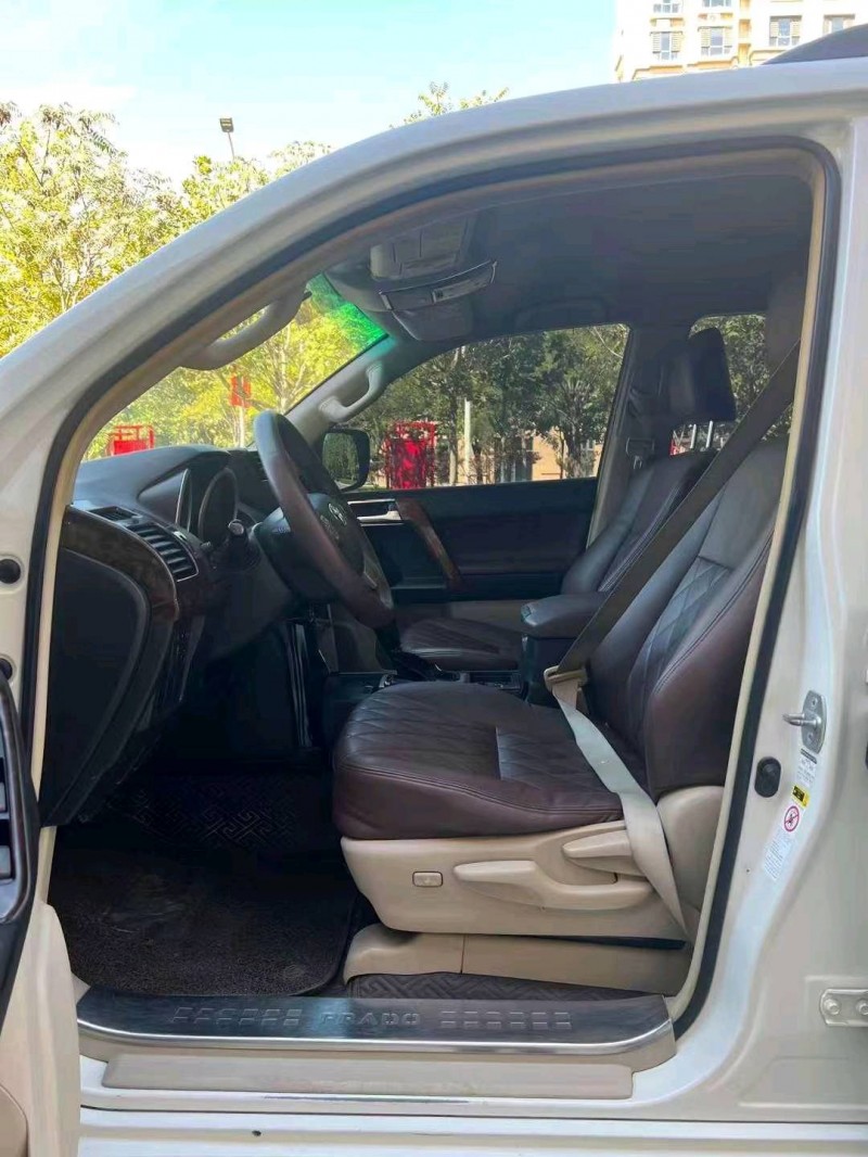 邯郸10年丰田普拉多8