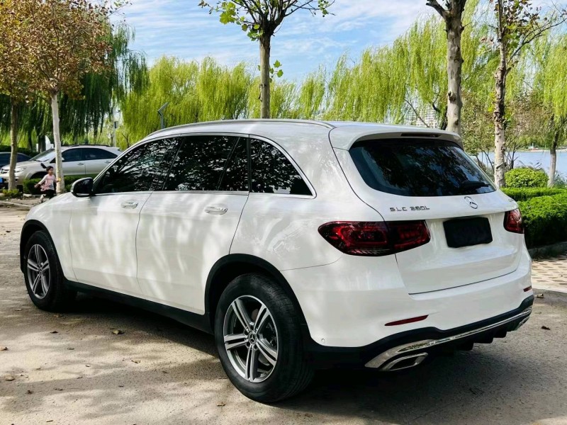 枣庄19年奔驰GLC4