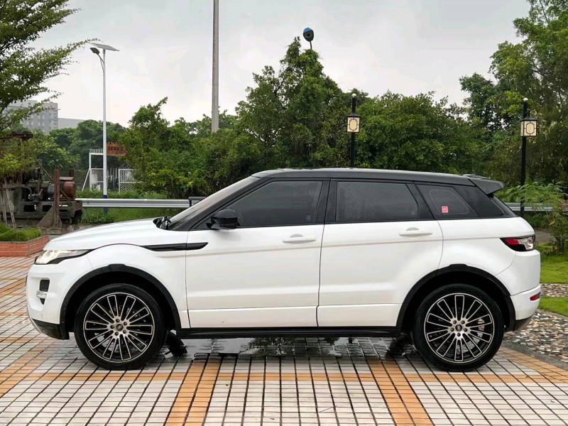 汕头16年路虎极光3