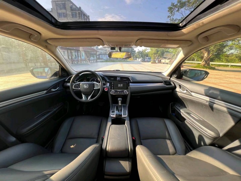 汕头18年本田思域7