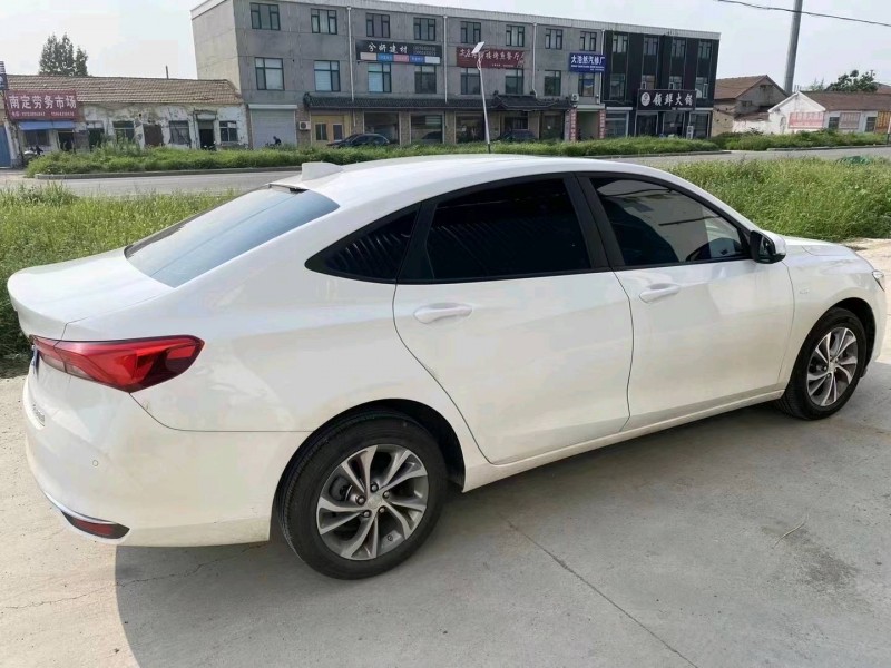 枣庄22年别克威朗5