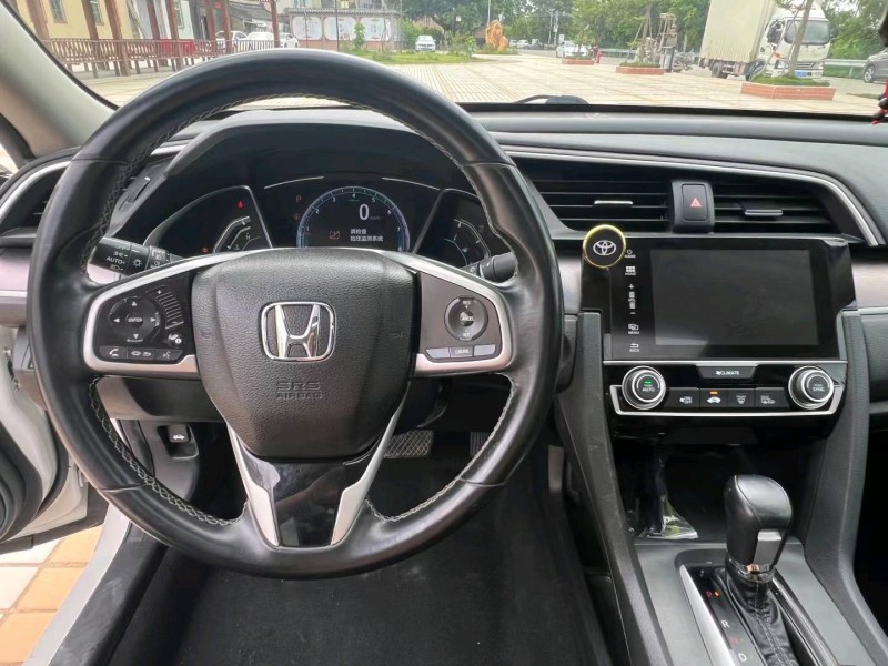 汕头18年本田思域5
